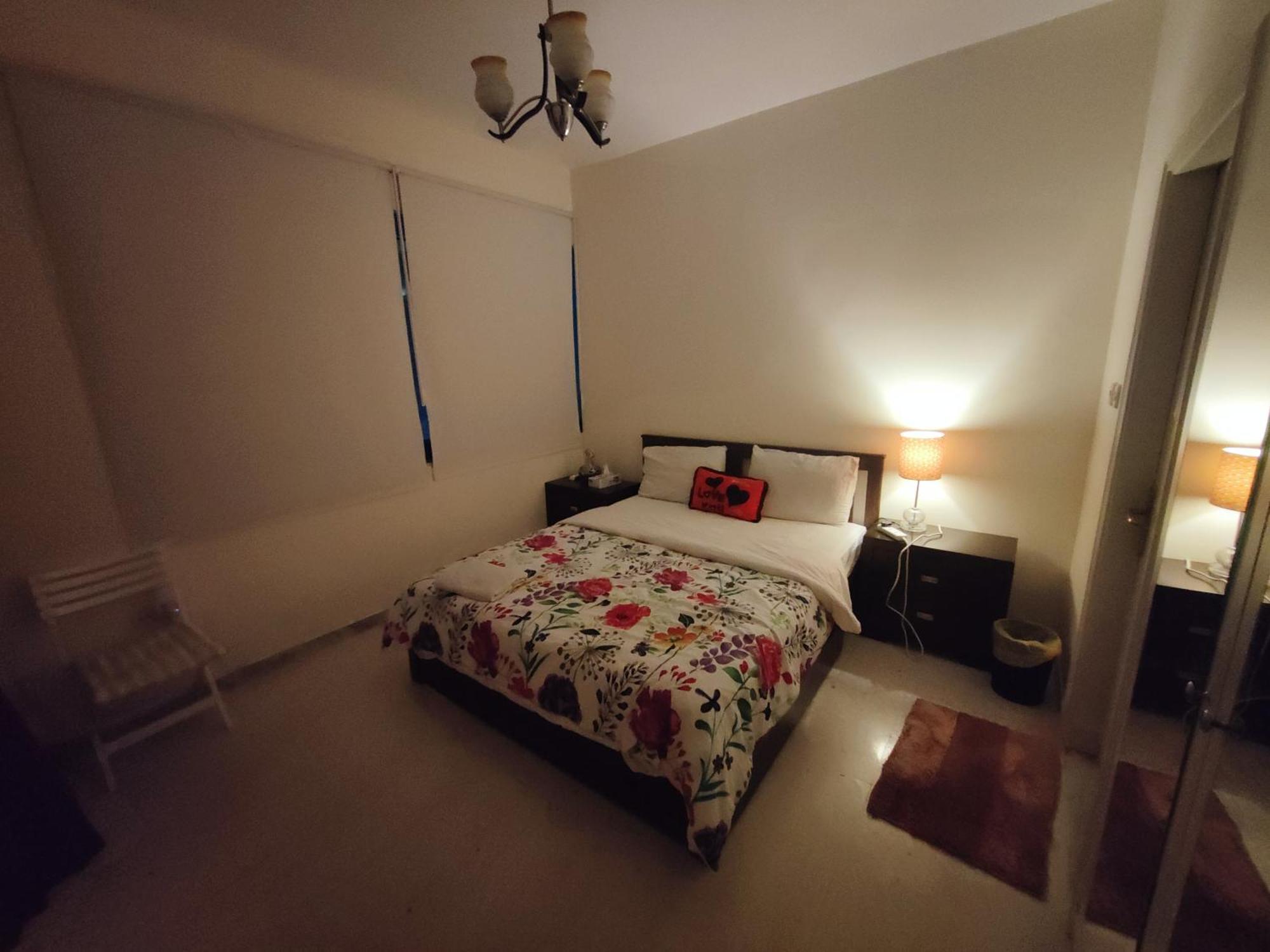 The Master 1, Couple Should Be Married. Homestay Abu Dhabi